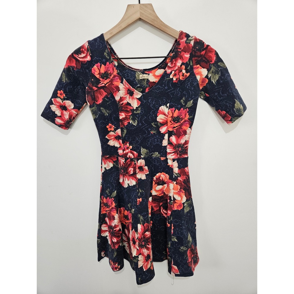 Hollister Floral Skater Dress Navy Blue Red V-Neck‎ Short Sleeve Mini 3P2822 XS